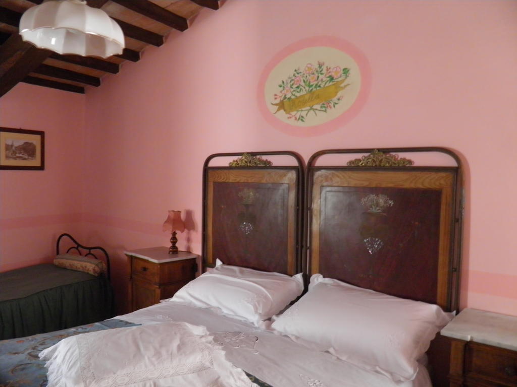 Hotel Residenza Di Paese Castello Del Poggio Ferentillo Habitación foto
